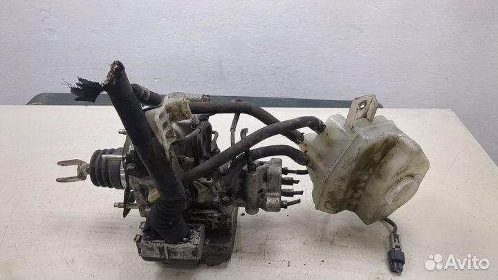 Блок абс, насос Toyota Prius, 2010