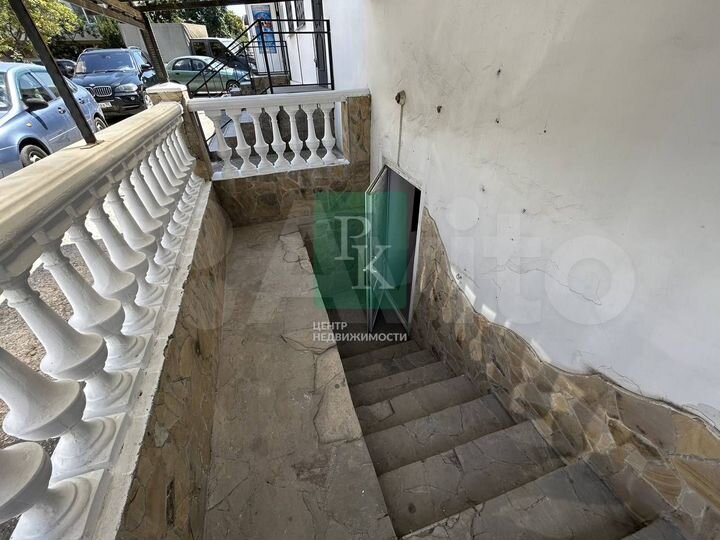 Помещение 106 м2 в спальном районе