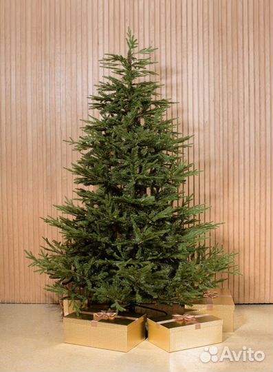 Елка искусственная