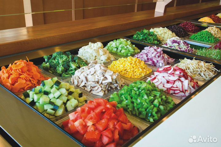 Фасовщицы салатов