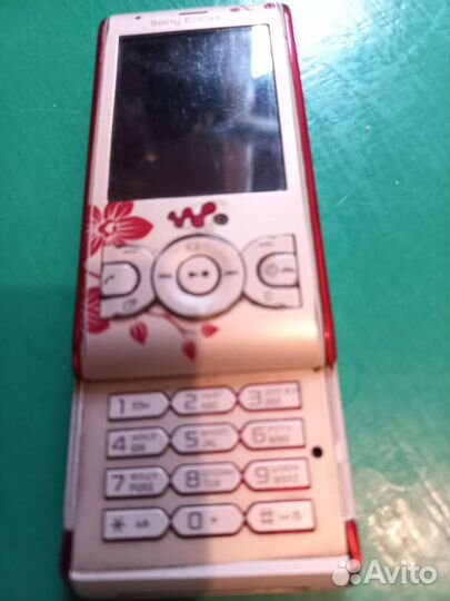 Sony Ericsson W595