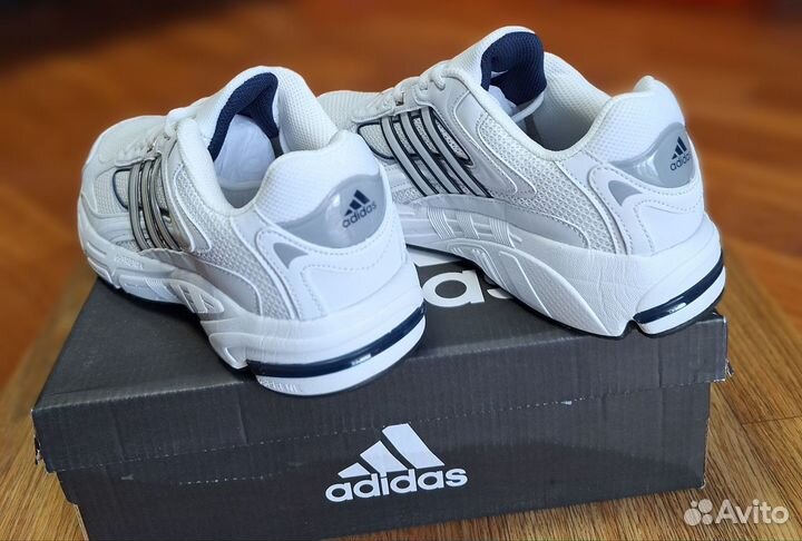 Кроссовки мужские adidas