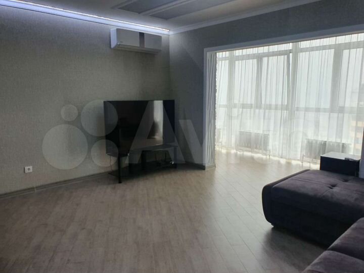 3-к. квартира, 95 м², 17/27 эт.