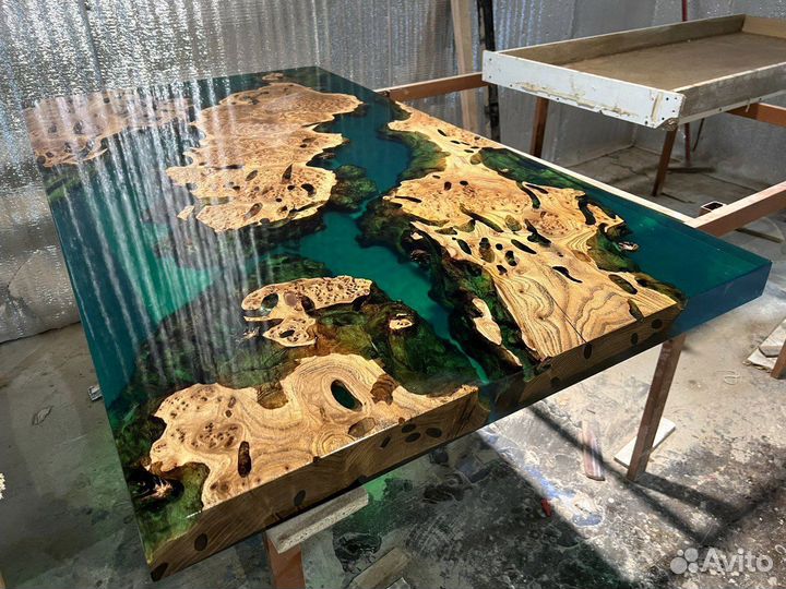 Стол из массива