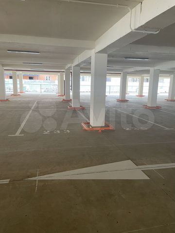 Машиноместо, 13 м²