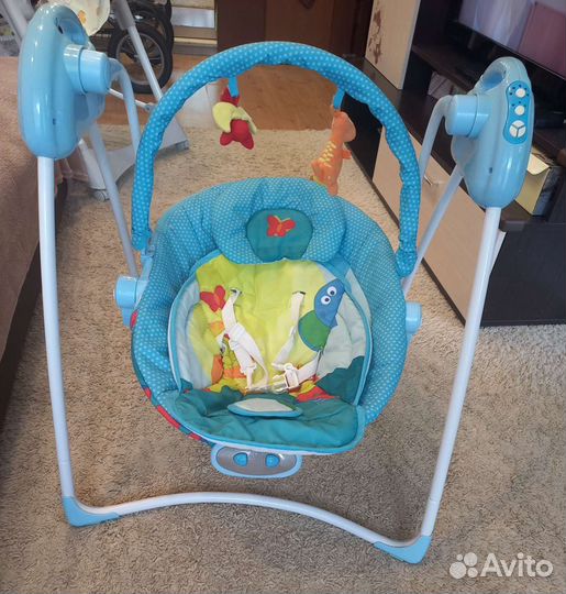 Детские качели и шезлонг