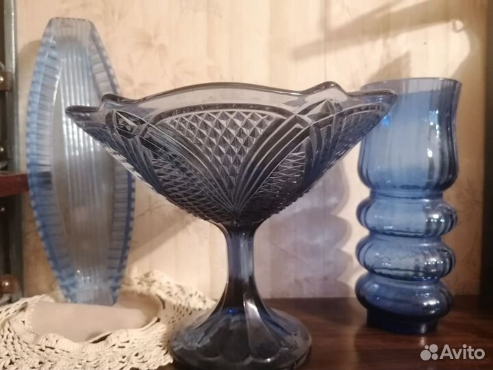 Ваза для фруктов цветное стекло