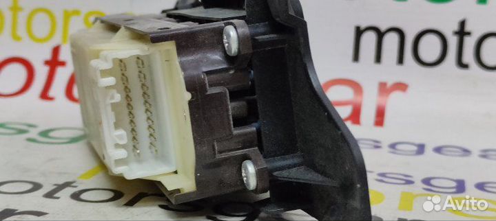 Блок управления стеклоподъемниками Lexus Gs300 2