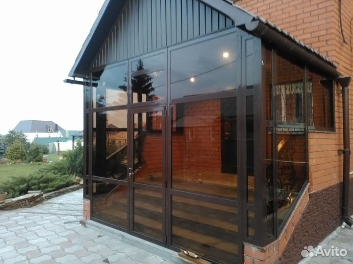 Остекление веранд, беседок, крылечек