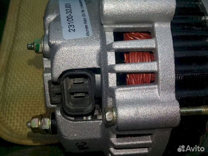 Генератор не оригинал новый Nissan Patrol Y60 2310