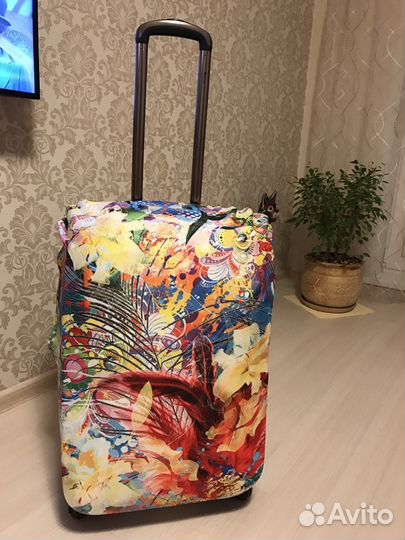 Чехол на чемодан