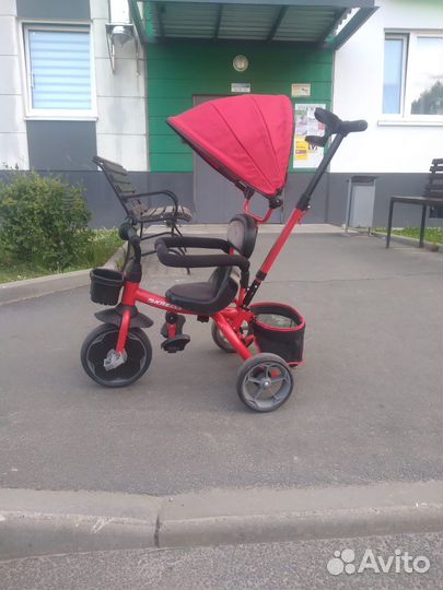 Детский велосипед трехколесный с ручкой