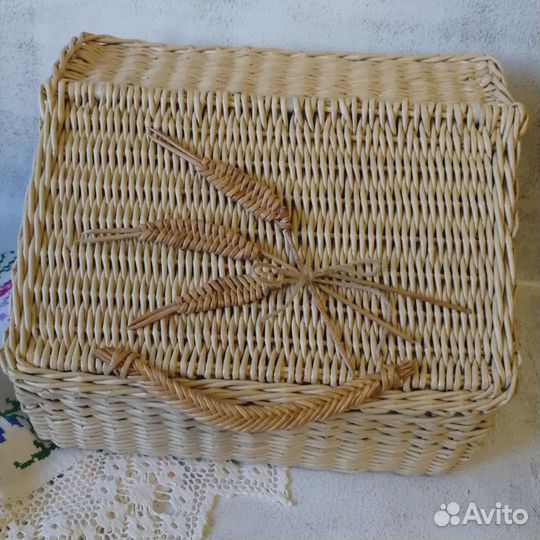 Хлебница плетеная из бумажной лозы