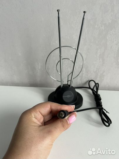 Антенна комнатная