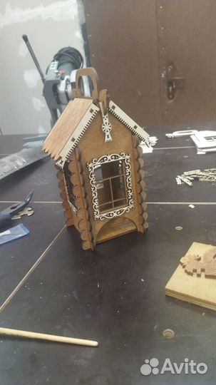 Лазерная резка и гравировка по фанере