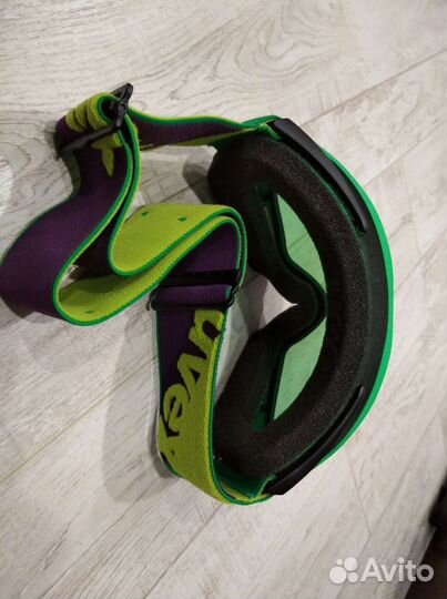 Горнолыжные очки uvex