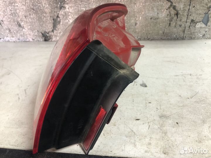 Задняя левая фара Volkswagen Passat B6