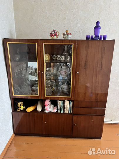 Буфеты и серванты