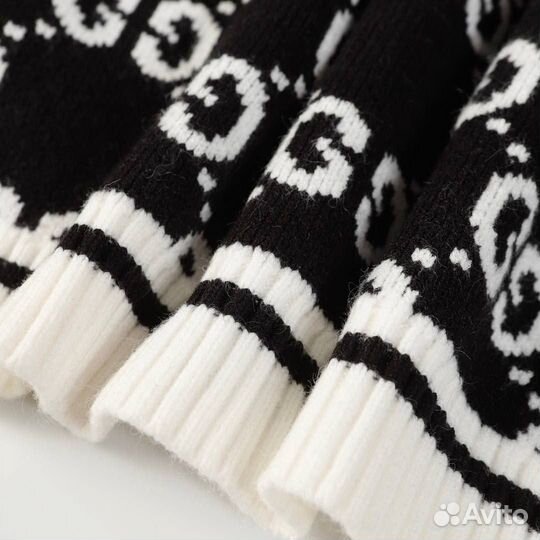 Gucci свитер на молнии