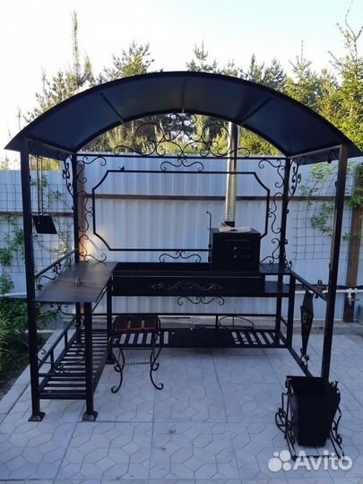 Мангал с печью под казан и крышей