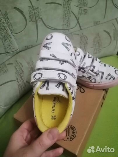 Кроссовки 29