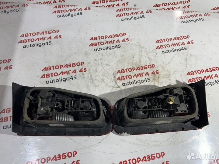 Фонарь в крышку багажника Renault Laguna 2