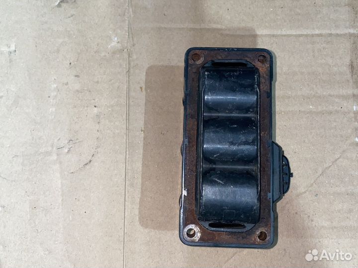 Катушка зажигания Ford / Mazda 2.5л