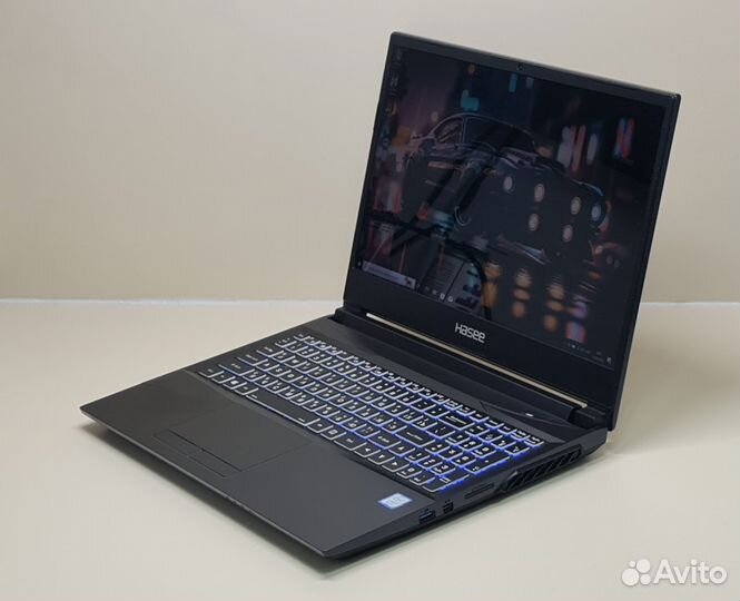 Игровой ноутбук i7 /16Gb /GTX1660Ti 6Gb /SSD 1Tb