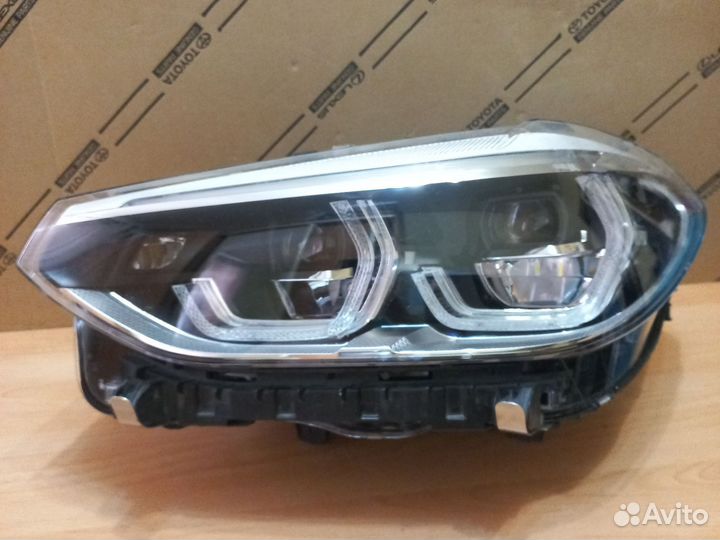BMW X3 G01 фара левая 873965304