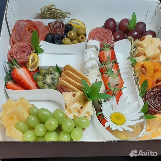 Фуршет, гастробоксы, кейтеринг