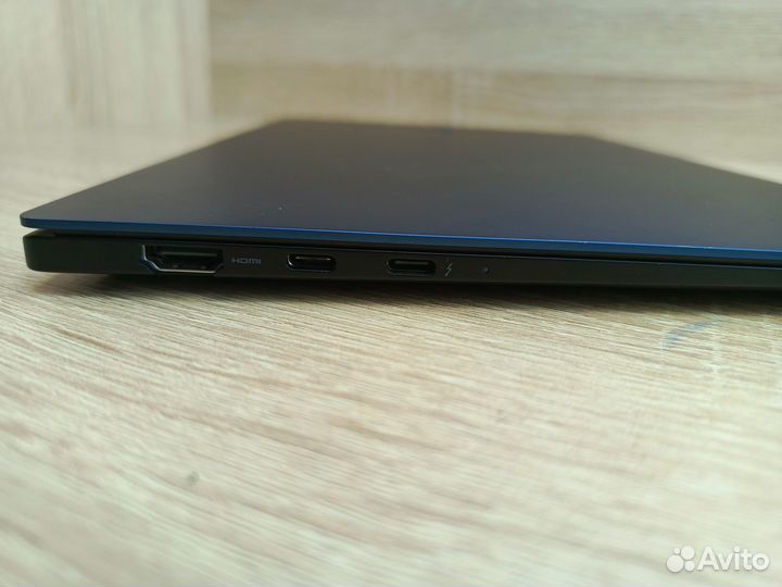 Ноутбук Samsung