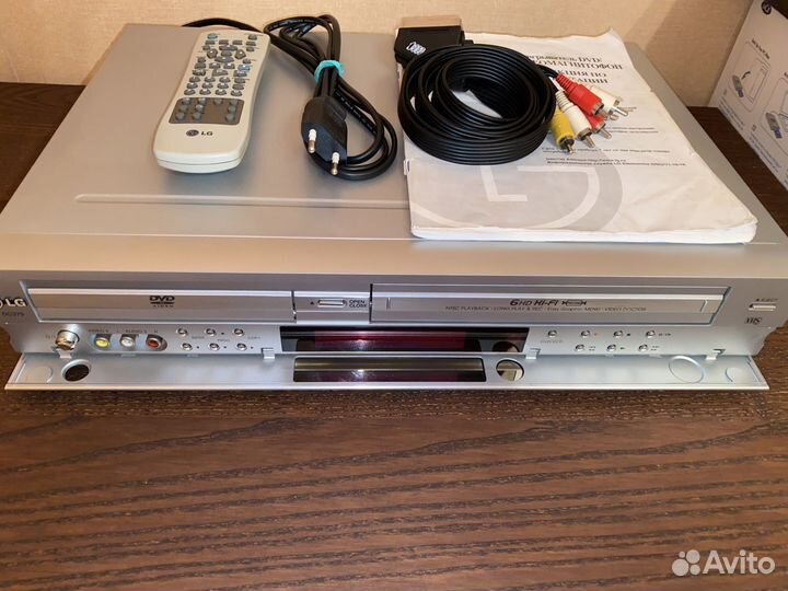 LG DC379 DVD плеер проигрыватель VHS магнитофон