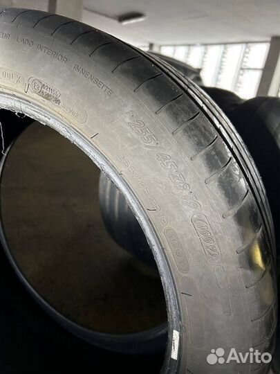 Michelin Pilot Super Sport 255/45 R19 101Y