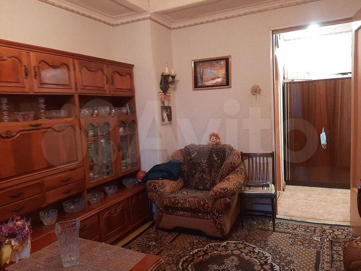 2-к. квартира, 56 м², 1/3 эт.