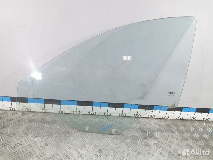 Б/У Стекло двери передней левой