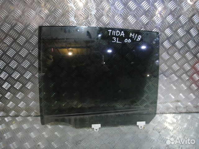 Стекло Tiida (07-12) зад L (седан/H/B) б\у