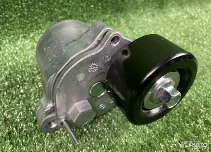 Ролик натяжителя