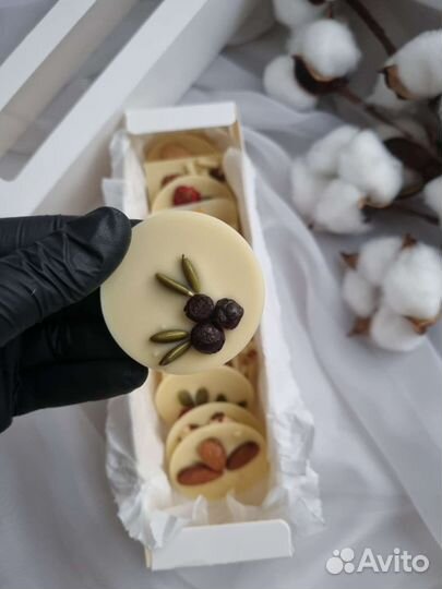 Шоколадные конфеты ручной работы