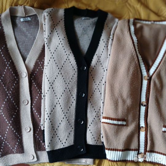 Кардиганы 3 шт