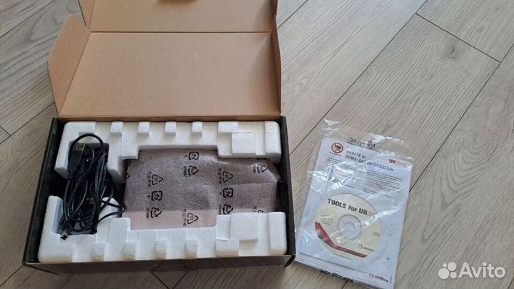 Внешняя звуковая карта Steinberg (Yamaha) UR242