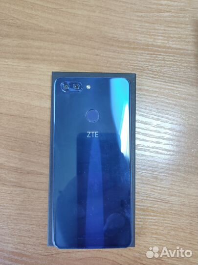 ZTE Blade V9, 4/64 ГБ
