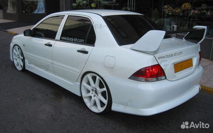 Спойлер EVO на Mitsubishi Lancer 9