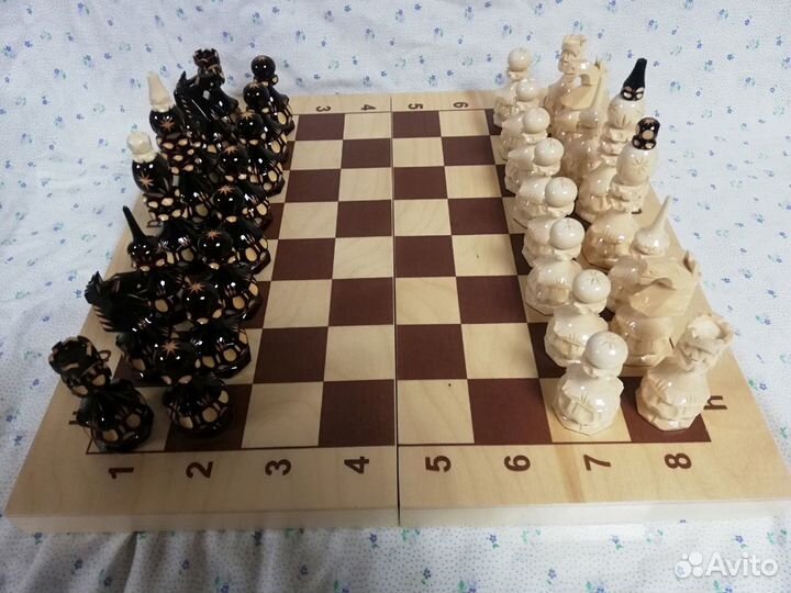 Большие красивые резные шахматы