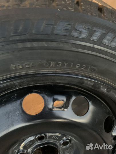 Bridgestone Blizzak Revo GZ 185/60 R15