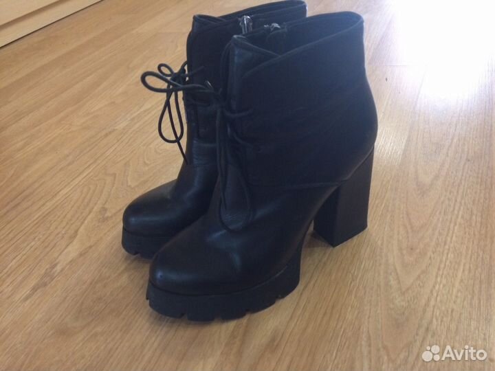 Продам ботинки basconi