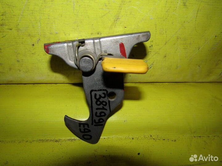 Замок капота BMW E90 05-12г 38199