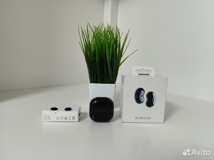 Наушники Samsung Galaxy Buds Live Black