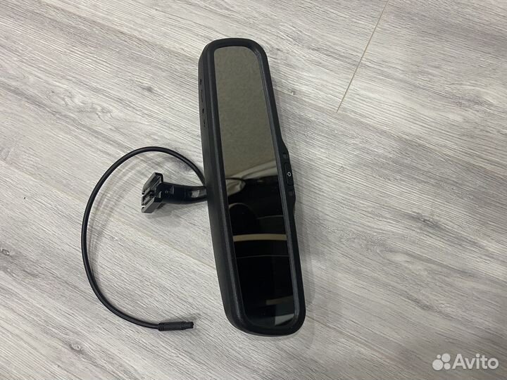 Салонное зеркало заднего вида с видеорегистратором