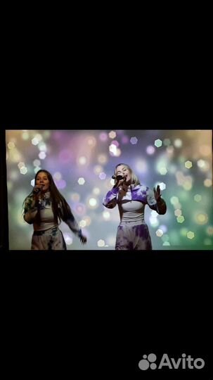 Вокалистки-близнецы