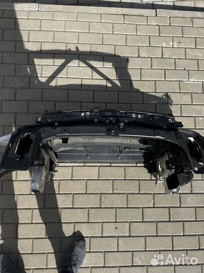 Передняя панель bmw f30